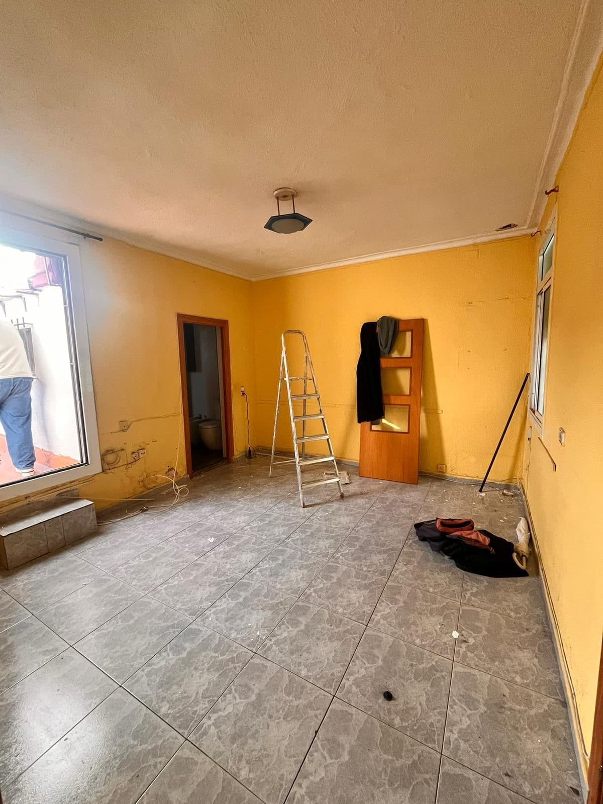 Reforma integral de vivienda en Barcelona — Paral·lel — antes
